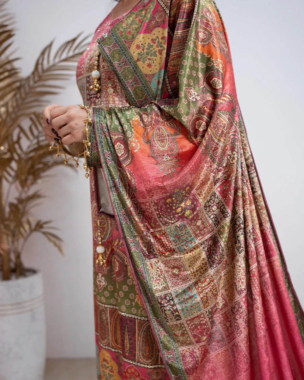Multi Printed Stone Worked Velvet Suit – Pink