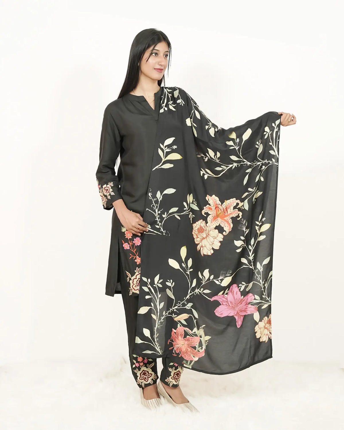 Embroidered 3Pc Salwar Suit
