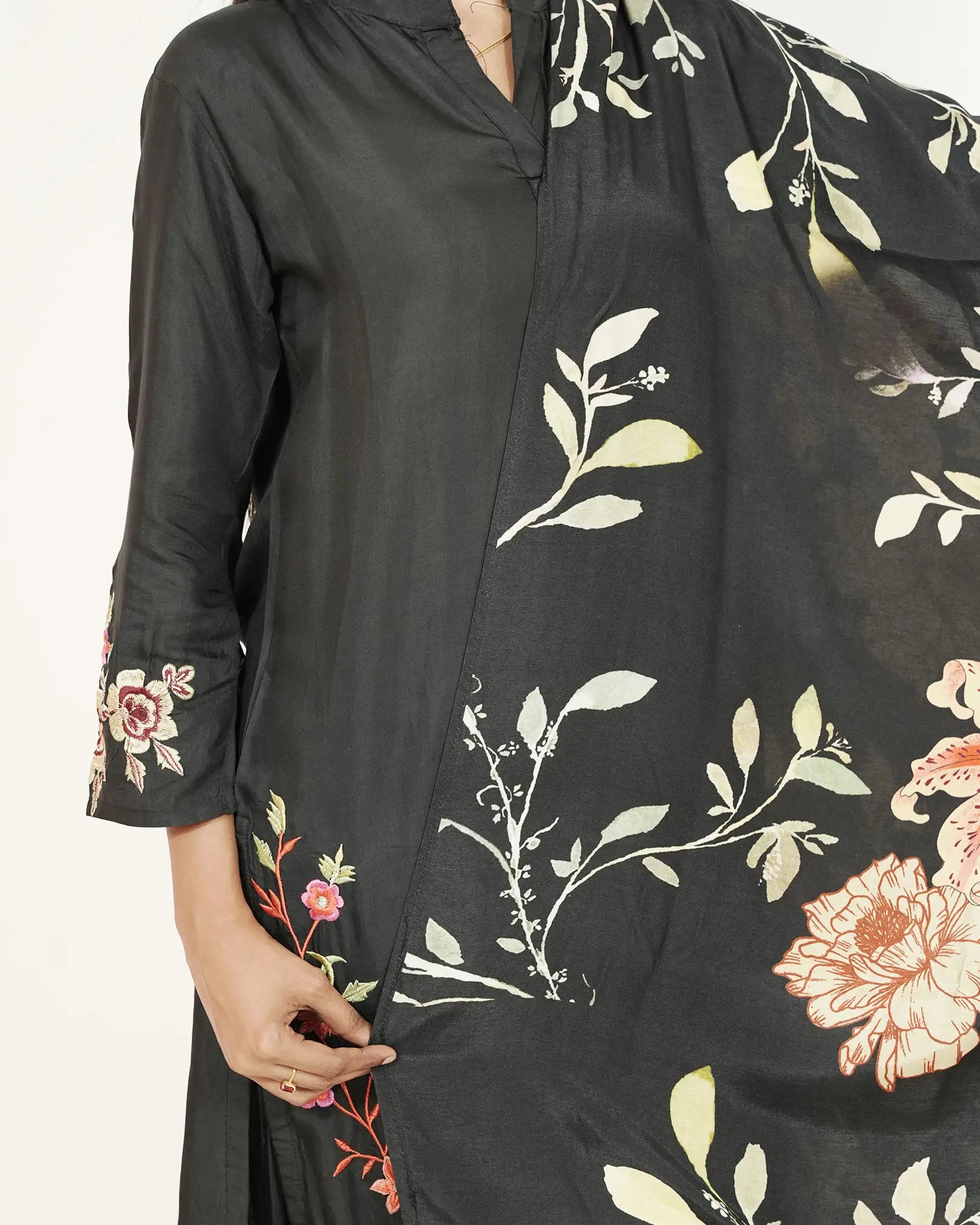 Embroidered 3Pc Salwar Suit