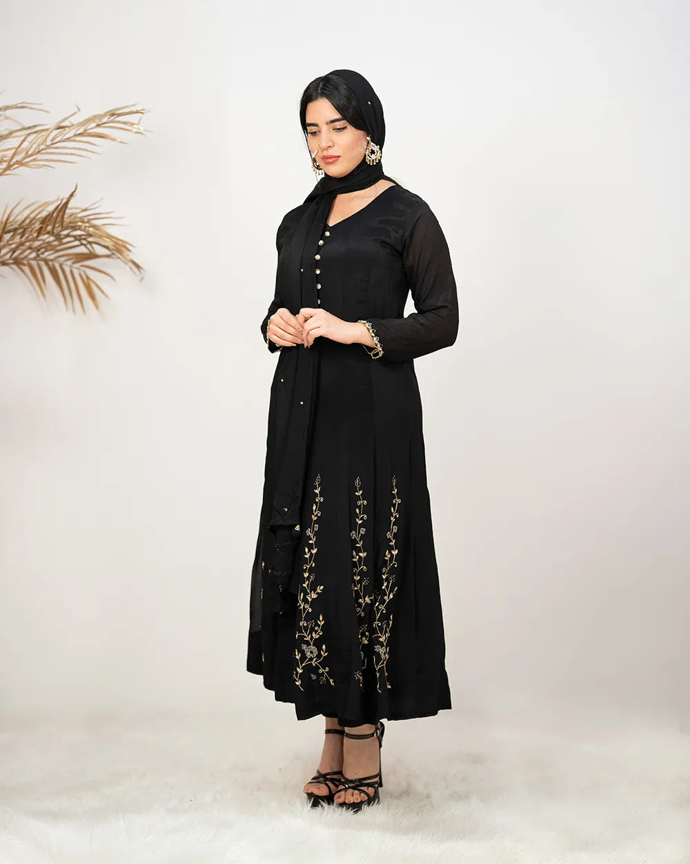 Handworked V-neck chinon anarkali- black