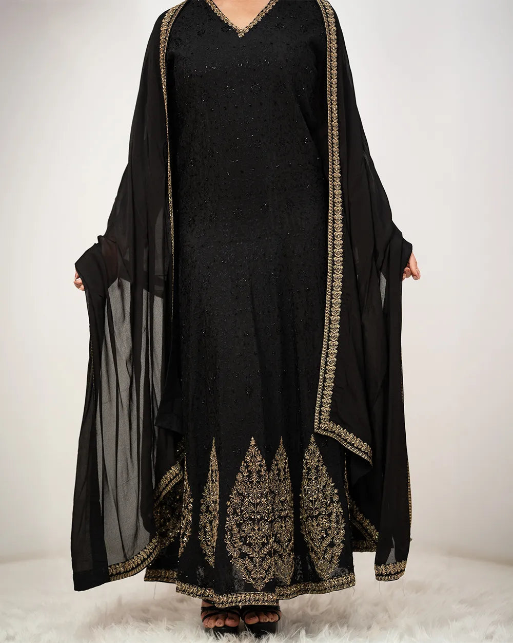 Handworked panel cut 2pc gown-black