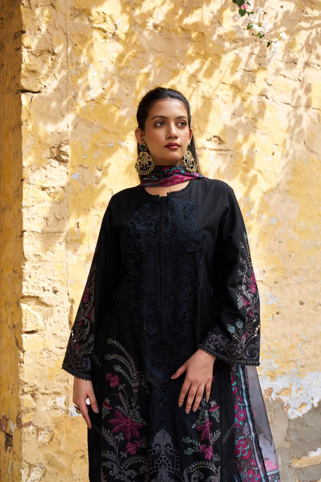 Embroidered 3pc salwar suit- Black