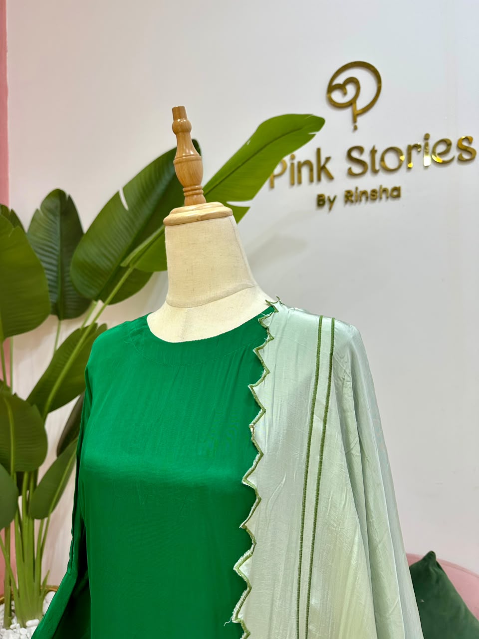 Forest Green Kaftan Suit with Contrast Dupatta