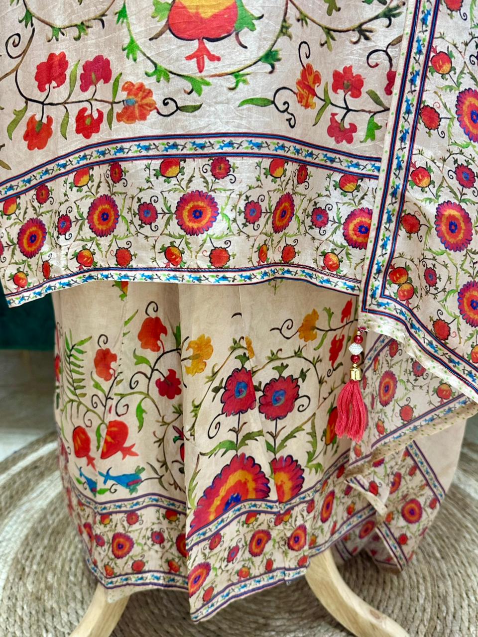 Crepe Silk Digital Print Salwar Suit- Beige Cream